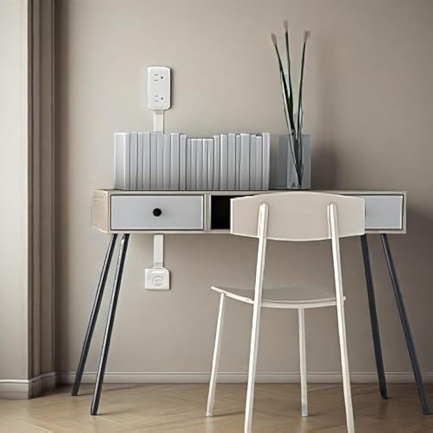 Retractable And Rotatable Electrical Outlet Extender